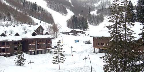 Vue sur les pistes de ski de la station Abetone Webcam - Bologne