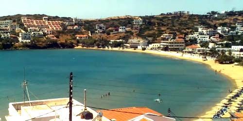 Plage de Basti sur l'île d'Andros Webcam - Athènes