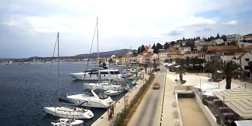 Terrapieno con posti barca per yacht a Rogoznica Webcam - Sibenik
