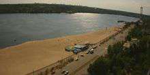 La plage centrale sur le fleuve Dniepr Webcam - Zaporozhye