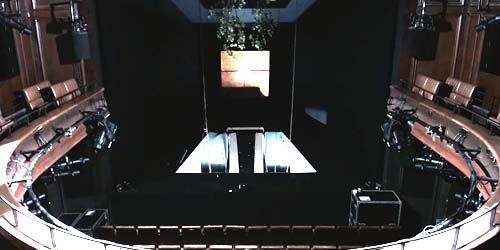 Esther Chillingworth Theater Webcam - London
