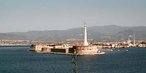 PTZ-Kamera im Seehafen Webcam - Messina