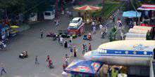 Parco giochi nel parco di fronte al velivolo Webcam - Stavropol