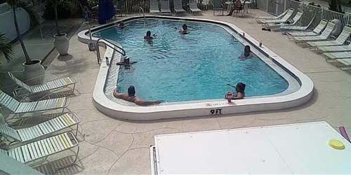 Schwimmbad im Hotel Webcam - Bradenton Beach