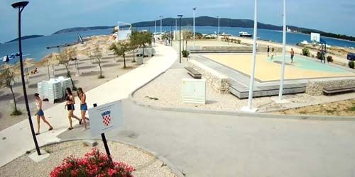 Strand im Dorf Brodarica Webcam - Sibenik