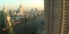 Wolkenkratzer am Ufer des Chauphray River Webcam - Bangkok