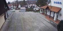 La piazza centrale del villaggio di Kumrovets Webcam - Zagabria