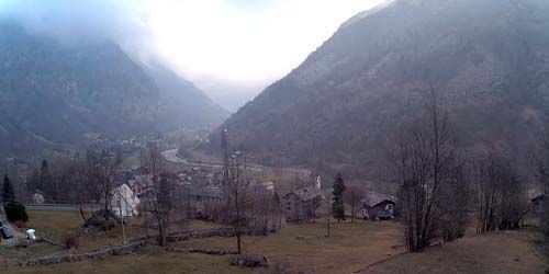 WebKamera Aosta - Stadt in einem Gebirgstal