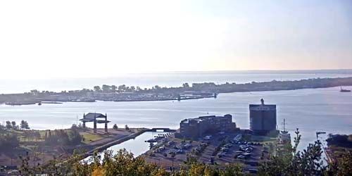 WebKamera Duluth - Panorama des Hafens und des Hafens von oben