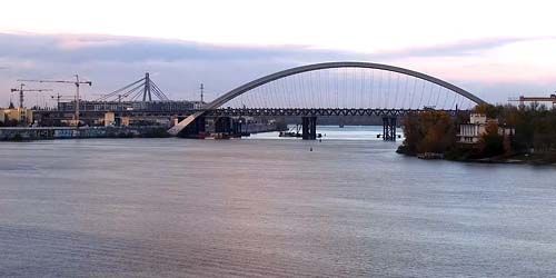 WebKamera Kiew - Podolsko-Voskresensky-Brücke, Dnjepr
