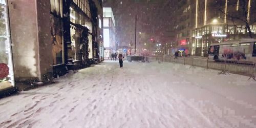 WebKamera ASMR Klänge - Schneespaziergang in New York. Stadtklang. ASMR