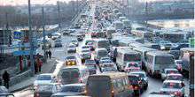 WebKamera Dnepr (Dnepropetrovsk) - Der Verkehr auf der Avenue of Truth